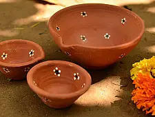 Diya { 1 Large + 2 Small Diya }